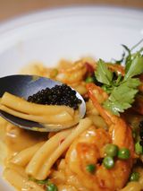 一口爱上黏糊糊！超浓郁咖喱鱼子酱虾意面